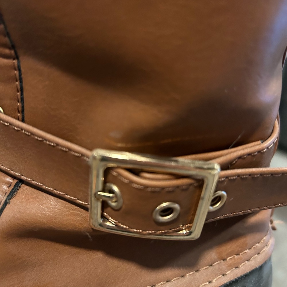 Brown and Black Women's Lace-Up Boots - Picture 4 of 6